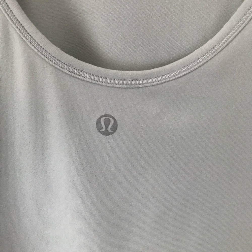 Lululemon 🍋 Front Racer Tank - Picture 2 of 7